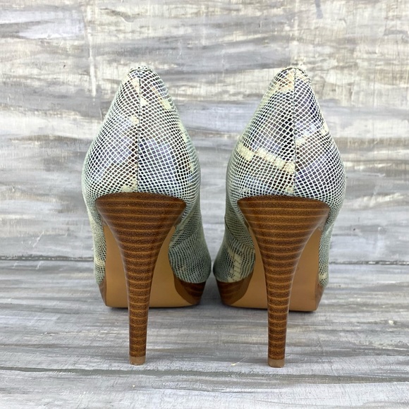 Circa Joan David Luxe Platform Pumps Pearly Snakeskin Print Leather Heels 7.5M - Picture 5 of 16